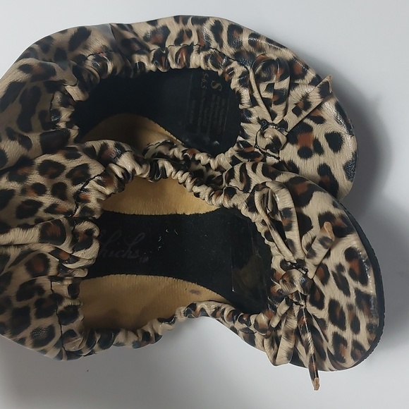 Sidekicks Heelin' Good, Women's Leopard Print Travel Ballet Flats Size 5-6.5 - Picture 1 of 12